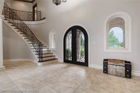 Entry Way - 4107 Spring Mountain Dr, Fort Smith, AR 72916 photo 2 of 3