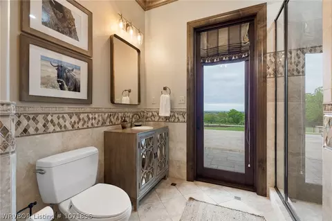 Bath - 4107 Spring Mountain Dr, Fort Smith, AR 72916 photo 1 of 5