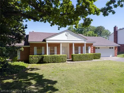 Exterior - 7501 Westminster Pl, Fort Smith, AR 72903 photo 3 of 13