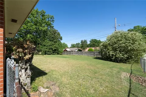 Exterior - 7501 Westminster Pl, Fort Smith, AR 72903 photo 12 of 13