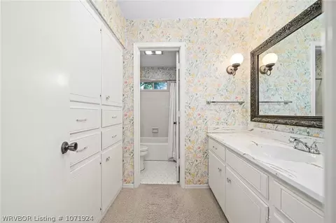Bath - 7501 Westminster Pl, Fort Smith, AR 72903 photo 4 of 7