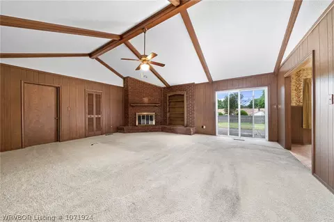 Living - 7501 Westminster Pl, Fort Smith, AR 72903 photo 2 of 3