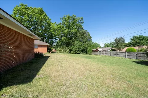 Exterior - 7501 Westminster Pl, Fort Smith, AR 72903 photo 11 of 13