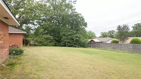 Exterior - 7501 Westminster Pl, Fort Smith, AR 72903 photo 8 of 13