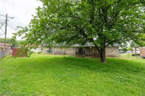 Exterior - 216 Baylor Cir, Fort Smith, AR 72908 photo 10 of 21