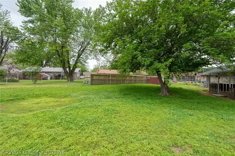 Exterior - 216 Baylor Cir, Fort Smith, AR 72908 photo 8 of 21