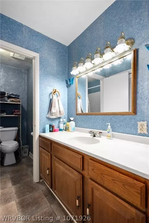 Bath - 216 Baylor Cir, Fort Smith, AR 72908 photo 2 of 2