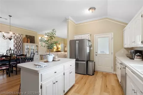 Kitchen - 7505 Red Pine Dr, Fort Smith, AR 72916 photo 3 of 3