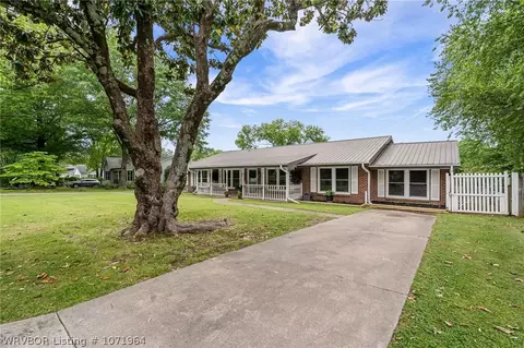 3819 Free Ferry Ln, Fort Smith, AR 72903 photo 1