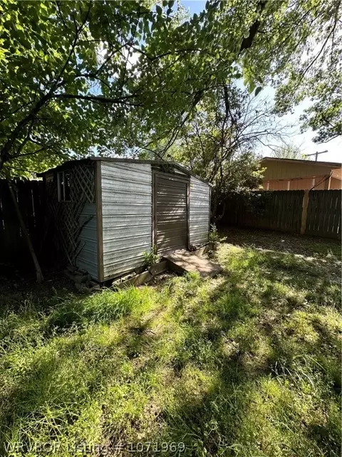 Exterior - 4208 Urbana Dr, Fort Smith, AR 72904 photo 5 of 10