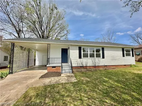 1701 Independence St, Fort Smith, AR 72901