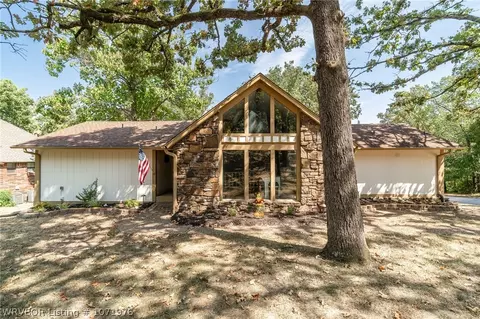 602 Azure Hills Dr, Van Buren, AR 72956