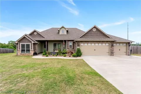 2500 Eastridge Dr, Van Buren, AR 72956