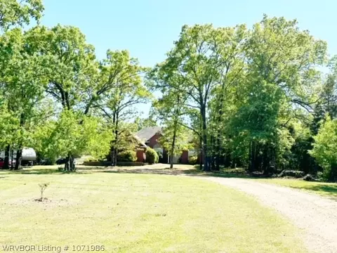 Exterior - 461764 E 1012 Rd, Sallisaw, OK 74955 photo 3 of 13