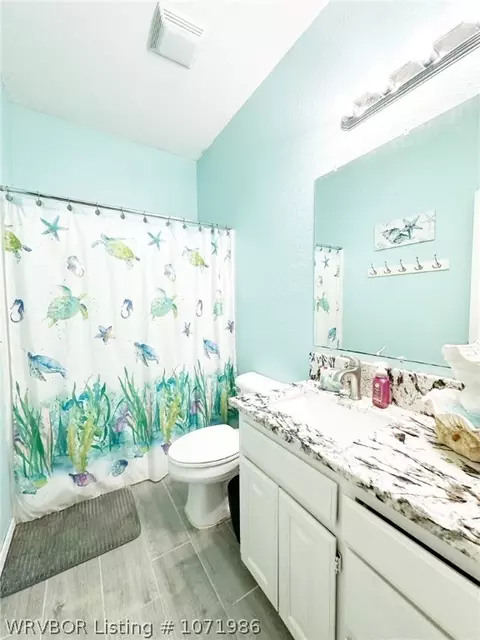 Bath - 461764 E 1012 Rd, Sallisaw, OK 74955 photo 4 of 4