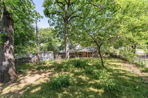 Exterior - 2224 Fairview Dr, Fort Smith, AR 72901 photo 11 of 12