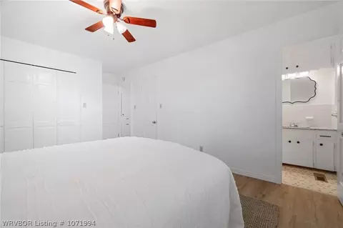 Bedroom - 2224 Fairview Dr, Fort Smith, AR 72901 photo 4 of 8