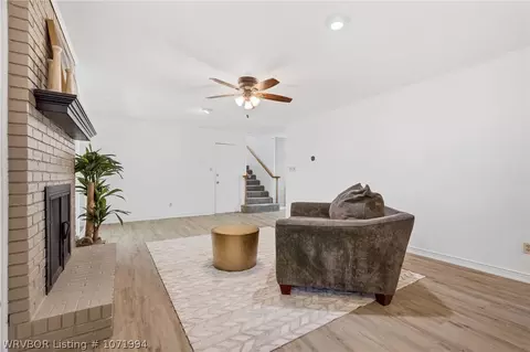Living - 2224 Fairview Dr, Fort Smith, AR 72901 photo 4 of 6