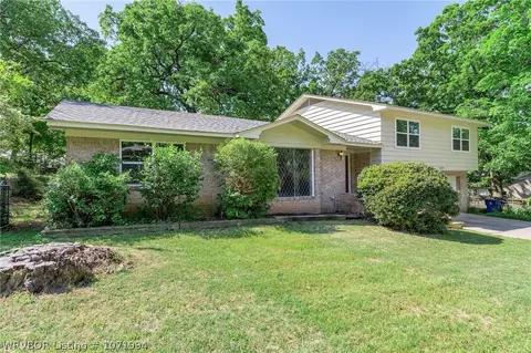 Exterior - 2224 Fairview Dr, Fort Smith, AR 72901 photo 3 of 12