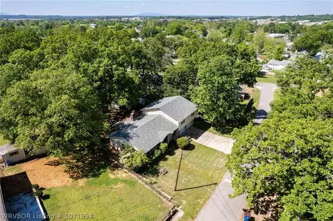 Exterior - 2224 Fairview Dr, Fort Smith, AR 72901 photo 12 of 12