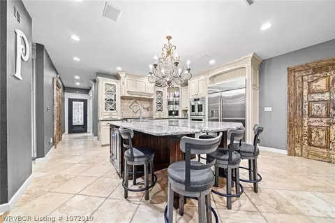 Kitchen - 2904 S Cliff Dr, Fort Smith, AR 72903 photo 3 of 8