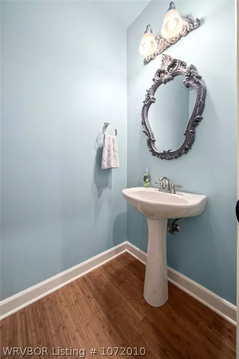 Bath - 2904 S Cliff Dr, Fort Smith, AR 72903 photo 1 of 8