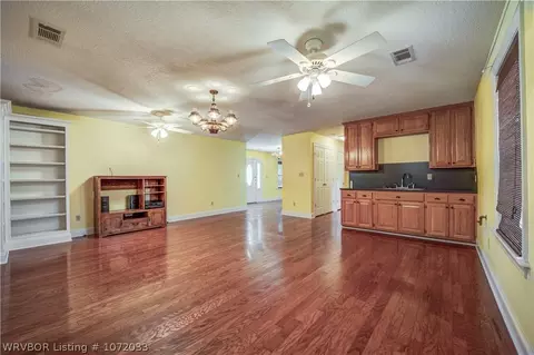 Living - 805 Church St, Barling, AR 72923 photo 1 of 1