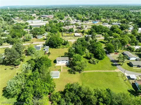 View/Area - 805 Church St, Barling, AR 72923 photo 5 of 5
