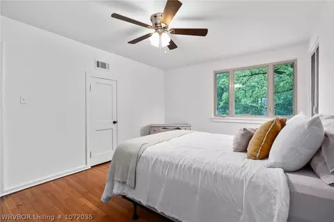 Bedroom - 1437 N 52nd St, Fort Smith, AR 72904 photo 3 of 5