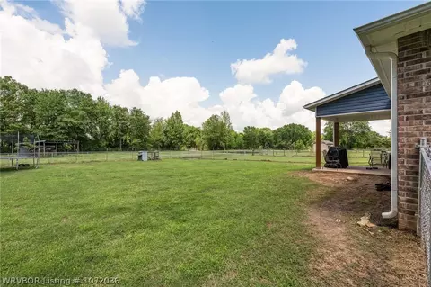 Exterior - 2118 E Highway 96, Lavaca, AR 72941 photo 6 of 10