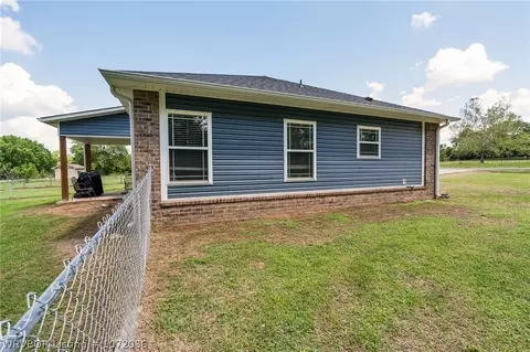 Exterior - 2118 E Highway 96, Lavaca, AR 72941 photo 7 of 10