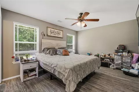 Bedroom - 2118 E Highway 96, Lavaca, AR 72941 photo 1 of 5
