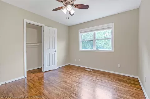 Bedroom - 922 Hillside Dr, Fort Smith, AR 72908 photo 2 of 2