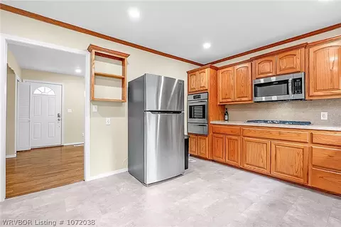 Kitchen - 922 Hillside Dr, Fort Smith, AR 72908 photo 1 of 6