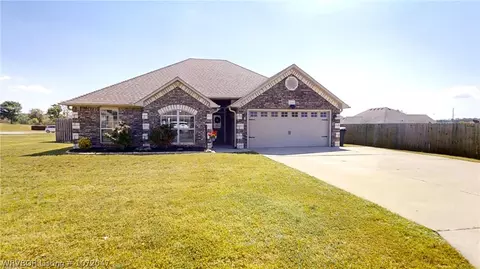 2514 Bill St, Van Buren, AR 72956