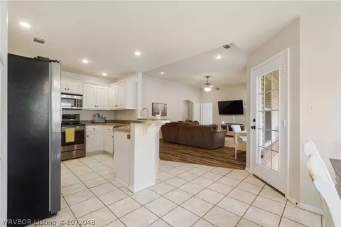 Kitchen - 1820 Fairbanks Dr, Barling, AR 72923 photo 1 of 5