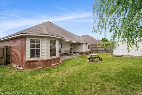 Exterior - 1820 Fairbanks Dr, Barling, AR 72923 photo 9 of 11
