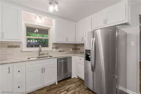 Kitchen - 4615 26th St, Fort Smith, AR 72901 photo 5 of 5