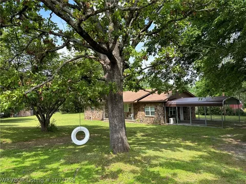 41154 Harris St, Le Flore, OK 74966