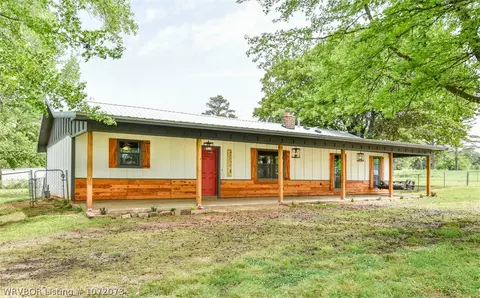 476467 E 1060 Rd, Muldrow, OK 74948