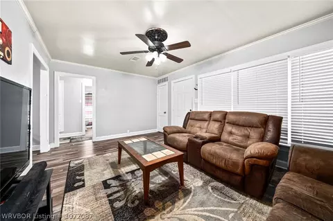 Living - 1821 Dallas St, Fort Smith, AR 72901 photo 1 of 3