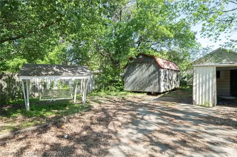 Exterior - 1821 Dallas St, Fort Smith, AR 72901 photo 12 of 14