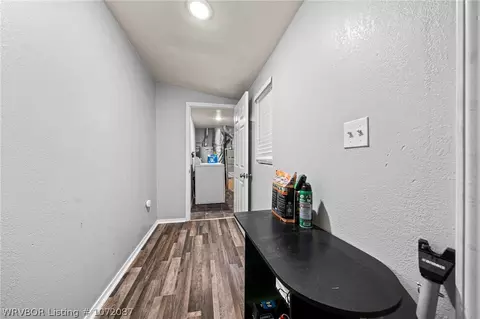 Entry Way - 1821 Dallas St, Fort Smith, AR 72901 photo 2 of 2