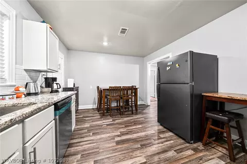 Kitchen - 1821 Dallas St, Fort Smith, AR 72901 photo 4 of 4