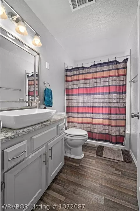 Bath - 1821 Dallas St, Fort Smith, AR 72901 photo 1 of 3