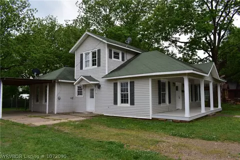 430 2nd St, Booneville, AR 72927