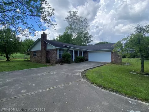 204 35th St, Ozark, AR 72949