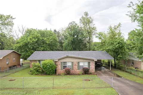 1122 26th St, Van Buren, AR 72956