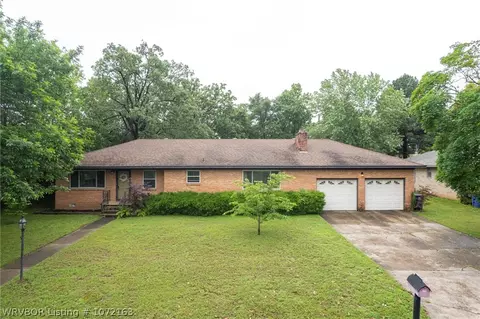 Exterior - 6004 S Y St, Fort Smith, AR 72903 photo 2 of 10