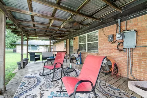 Exterior - 6004 S Y St, Fort Smith, AR 72903 photo 6 of 10